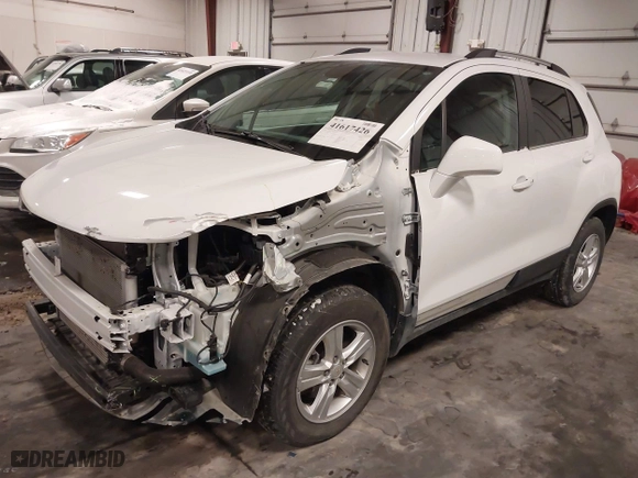2020 Chevrolet Trax LT with VIN KL7CJPSB0LB328221, listed as a IAAI auction lot 41617426 with 27,382 mi miles. Bid and sale history available at carsss.com. Image 19.