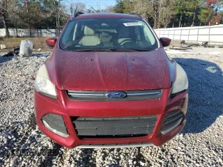 2016 Ford Escape SE z VIN 1FMCU0GX0GUA91144, wystawiony jako Copart lot #86379634 z przebiegiem 160 992 mil mil oraz Szkoda całkowita • Salvage title. Historia ofert i sprzedaży dostępna na DreamBid. Obrazek 5.
