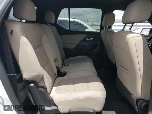 2023 Chevrolet Traverse LS z VIN 1GNERFKW9PJ140561, wystawiony jako Copart lot #56898305 z przebiegiem 57 497 mil mil oraz Szkoda całkowita • Salvage title. Historia ofert i sprzedaży dostępna na DreamBid. Obrazek 11.