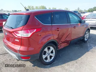 2016 Ford Escape SE with VIN 1FMCU0GX5GUB00842, listed as a IAAI auction lot 40167388 with 89,628 mi miles. Bid and sale history available at carsss.com. Image 4.