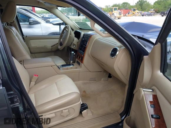 2010 Ford Explorer Eddie Bauer с VIN 1FMEU7EEXAUA73602, выставлен на аукционе IAAI как лот 42447358 с пробегом 119 361 миль миль и . История ставок и продаж доступна на DreamBid. Изображение 5.
