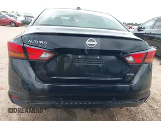 2025 Nissan Altima SV with VIN 1N4BL4DW1SN348584, listed as a IAAI auction lot 42153182 with 9,047 mi miles and . Bid and sale history available at DreamBid. Image 16.