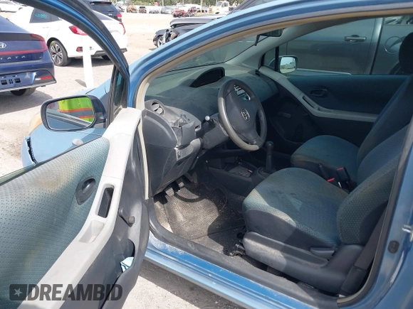 2007 Toyota Yaris z VIN JTDJT923675101502, wystawiony jako IAAI lot #42094488 z przebiegiem 127 971 mil mil oraz . Historia ofert i sprzedaży dostępna na DreamBid. Obrazek 5.
