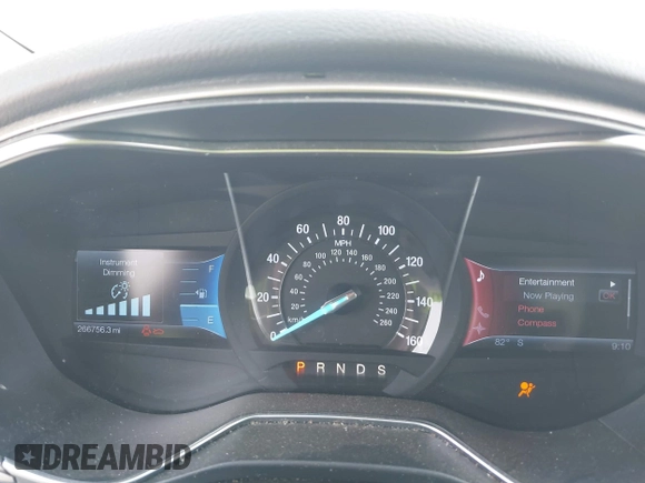 2014 Ford Fusion SE with VIN 3FA6P0H70ER198938, listed as a IAAI auction lot 42016570 with 266,756 mi miles. Bid and sale history available at carsss.com. Image 7.