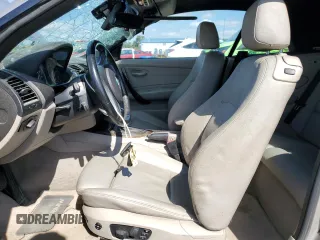 2009 BMW 1 Series 128i with VIN WBAUL73549VJ75146, listed as a Copart auction lot 70916124 with 101,724 mi miles and Salvage Title. Bid and sale history available at carsss.com. Image 7.
