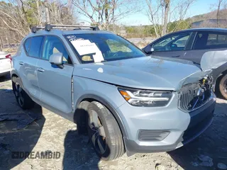 2020 Volvo XC40 Momentum with VIN YV4162UK6L2172887, listed as a IAAI auction lot 41341612 with 80,896 mi miles and . Bid and sale history available at DreamBid. Image 1.