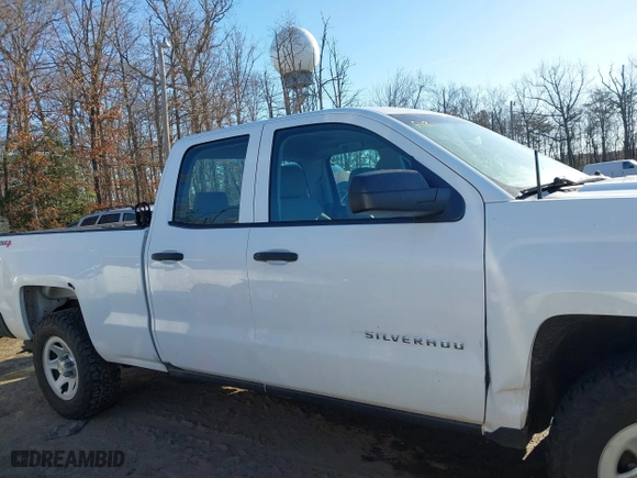 2015 Chevrolet Silverado 1500 Work Truck with VIN 1GCVKPEH2FZ223796, listed as a IAAI auction lot 41582070 with 185,929 mi miles. Bid and sale history available at carsss.com. Image 13.