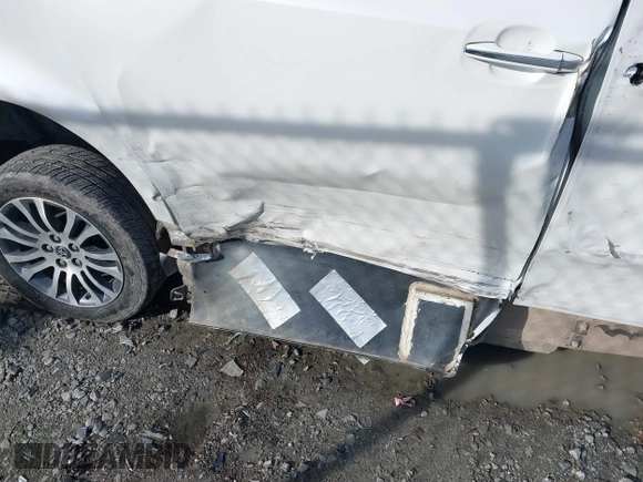 2020 Toyota Sienna XLE Auto Access Seat with VIN 5TDYZ3DCXLS029196, listed as a IAAI auction lot 41569611 with 50,319 mi miles and . Bid and sale history available at DreamBid. Image 19.