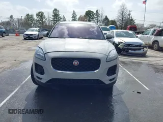 2020 Jaguar E-Pace SE z VIN SADFP2FXXL1015324, wystawiony jako IAAI lot #41721209 z przebiegiem 38 575 mil mil oraz . Historia ofert i sprzedaży dostępna na DreamBid. Obrazek 12.