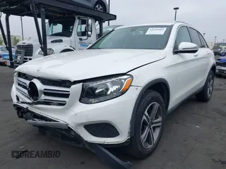 2019 Mercedes-Benz GLC 300 z VIN WDC0G4JB8KV182470, wystawiony jako IAAI lot #42429983 z przebiegiem 84 285 mil mil oraz . Historia ofert i sprzedaży dostępna na DreamBid. Obrazek 6.