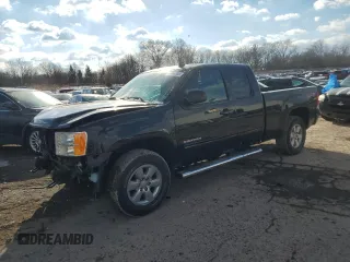 2013 GMC Sierra 1500 SLT z VIN 1GTR2WE73DZ107362, wystawiony jako Copart lot #41864265 z przebiegiem 153 786 mil mil oraz Szkoda całkowita • Salvage title. Historia ofert i sprzedaży dostępna na DreamBid. Obrazek 1.