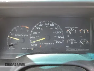 1995 Chevrolet Silverado 2500 z VIN 1GCFK24K7SE228644, wystawiony jako Copart lot #57244755 z przebiegiem 241 137 mil mil oraz Szkoda całkowita • Salvage title. Historia ofert i sprzedaży dostępna na DreamBid. Obrazek 9.