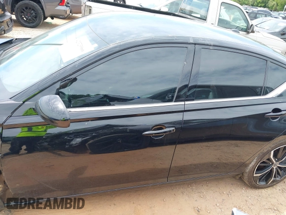 2024 Nissan Altima SR z VIN 1N4BL4CV4RN323262, wystawiony jako IAAI lot #42323966 z przebiegiem 25 124 mil mil oraz . Historia ofert i sprzedaży dostępna na DreamBid. Obrazek 14.
