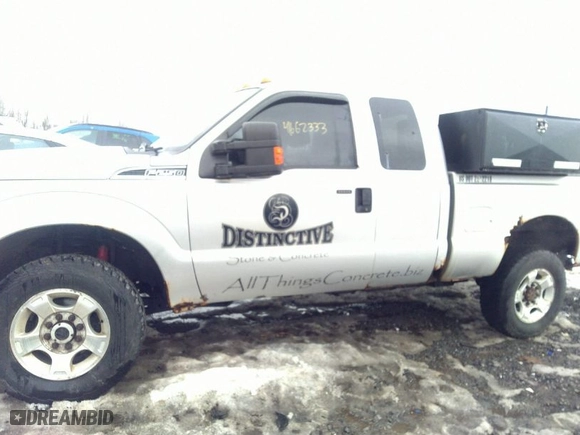 2012 Ford Super Duty F-250 SRW XL with VIN 1FT7X2B61CED13945, listed as a IAAI auction lot 41662333 with 196,509 mi miles. Bid and sale history available at carsss.com. Image 14.