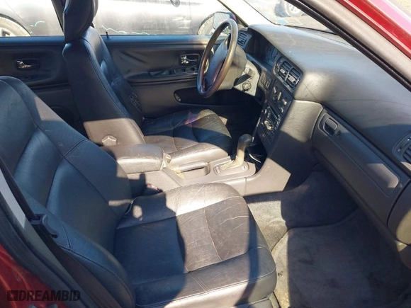 1998 Volvo S70 with VIN YV1LS5545W1452779, listed as a IAAI auction lot 41806870 with 142,224 mi miles. Bid and sale history available at carsss.com. Image 5.
