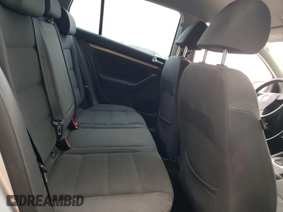 2009 Volkswagen Rabbit S с VIN WVWDA71K49W079965, выставлен на аукционе Copart как лот 55434955 с пробегом 140 529 миль миль и Списание • Salvage title. История ставок и продаж доступна на DreamBid. Изображение 10.
