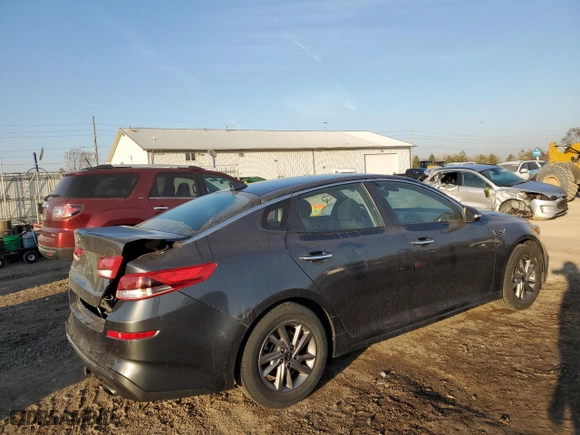 2020 Kia Optima LX with VIN 5XXGT4L37LG435636, listed as a Copart auction lot 47985015 with 46,610 mi miles and Salvage Title. Bid and sale history available at carsss.com. Image 3.