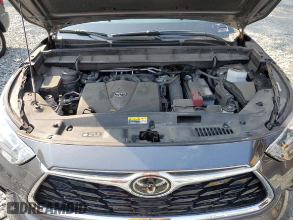 2020 Toyota Highlander Limited with VIN 5TDDZRBH2LS035946, listed as a Copart auction lot 57415655 with 47,018 mi miles and Salvage title. Bid and sale history available at DreamBid. Image 12.