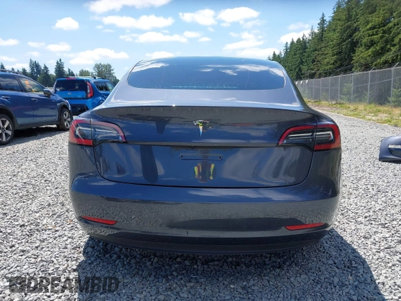 2023 Tesla Model 3 z VIN 5YJ3E1EA6PF650212, wystawiony jako IAAI lot #42554747 z przebiegiem 49 838 mil mil oraz . Historia ofert i sprzedaży dostępna na DreamBid. Obrazek 17.