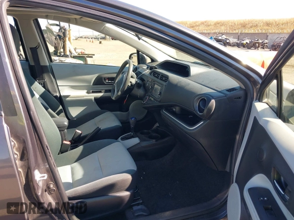 2014 Toyota Prius One z VIN JTDKDTB39E1078879, wystawiony jako IAAI lot #42201010 z przebiegiem 147 544 mil mil oraz . Historia ofert i sprzedaży dostępna na DreamBid. Obrazek 5.