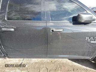2019 Ram 1500 Tradesman z VIN 1C6RR7KT0KS508822, wystawiony jako IAAI lot #41014684 z przebiegiem 132 825 mil mil oraz . Historia ofert i sprzedaży dostępna na DreamBid. Obrazek 13.