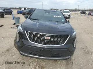 2022 Cadillac XT4 FWD Premium Luxury z VIN 1GYFZCR42NF135325, wystawiony jako Copart lot #43133215 z przebiegiem 48 998 mil mil oraz Szkoda całkowita • Salvage title. Historia ofert i sprzedaży dostępna na DreamBid. Obrazek 5.