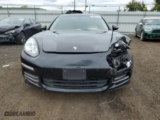 2015 Porsche Panamera 4 with VIN WP0AA2A71FL006079, listed as a Copart auction lot 68807744 with 110,356 mi miles and Salvage Title. Bid and sale history available at carsss.com. Image 5.