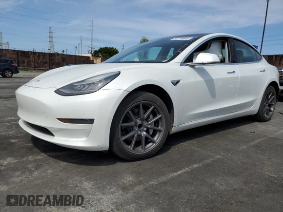 2020 Tesla Model 3 Standard Range Plus z VIN 5YJ3E1EA6LF634067, wystawiony jako Copart lot #50718645 z przebiegiem 26 605 mil mil oraz Szkoda całkowita • Salvage title. Historia ofert i sprzedaży dostępna na DreamBid. Obrazek 1.