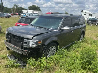 2016 Ford Flex SEL z VIN 2FMGK5C83GBA09724, wystawiony jako Copart lot #56397205 z przebiegiem 188 103 mil mil oraz Czysty tytuł • Clean title. Historia ofert i sprzedaży dostępna na DreamBid. Obrazek 2.