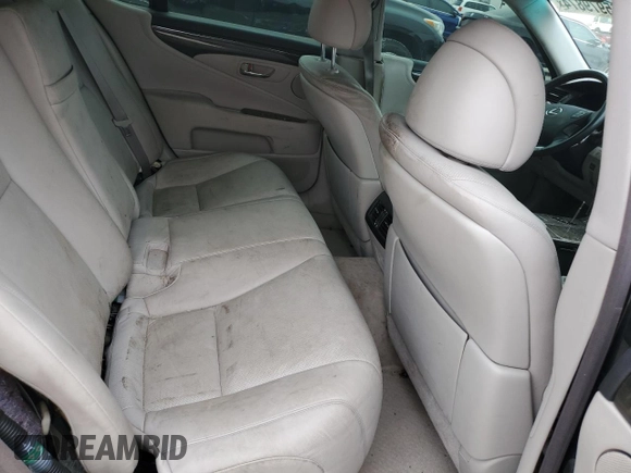 2009 Lexus LS 460 z VIN JTHCL46F995000410, wystawiony jako Copart lot #65979874 z przebiegiem 152 999 mil mil oraz Szkoda całkowita • Salvage title. Historia ofert i sprzedaży dostępna na DreamBid. Obrazek 11.