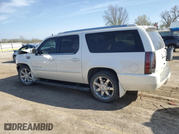 2013 Cadillac Escalade ESV Premium z VIN 1GYS4JEF3DR193014, wystawiony jako Copart lot #50716935 z przebiegiem 202 913 mil mil oraz Szkoda całkowita • Salvage title. Historia ofert i sprzedaży dostępna na DreamBid. Obrazek 2.