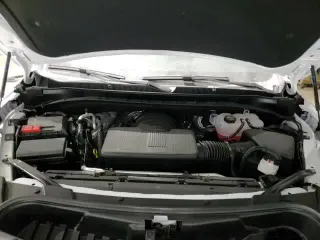 2024 Chevrolet Tahoe RST с VIN 1GNSKRKD8RR310985, выставлен на аукционе Copart как лот 85517464 с пробегом 3 274 миль миль и Списание • Salvage title. История ставок и продаж доступна на DreamBid. Изображение 17.