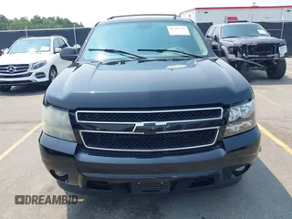 2007 Chevrolet Tahoe LTZ with VIN 1GNFC13007R111180, listed as a IAAI auction lot 42381749 with 126,472 mi miles and . Bid and sale history available at DreamBid. Image 12.