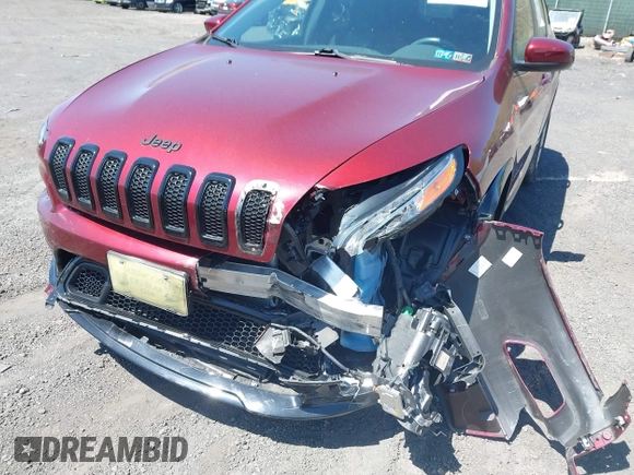 2018 Jeep Cherokee Latitude Tech Connect with VIN 1C4PJMCB9JD602518, listed as a IAAI auction lot 42146179 with 23,902 mi miles. Bid and sale history available at carsss.com. Image 6.