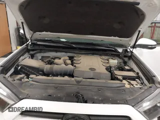 2022 Toyota 4Runner SR5 Premium с VIN JTENU5JR1N6056873, выставлен на аукционе IAAI как лот 42060542 с пробегом 41 883 миль миль и . История ставок и продаж доступна на DreamBid. Изображение 10.