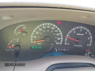 2001 Ford F-150 XL z VIN 1FTRX17WX1NA20036, wystawiony jako IAAI lot #42231600 z przebiegiem 181 549 mil mil oraz . Historia ofert i sprzedaży dostępna na DreamBid. Obrazek 7.