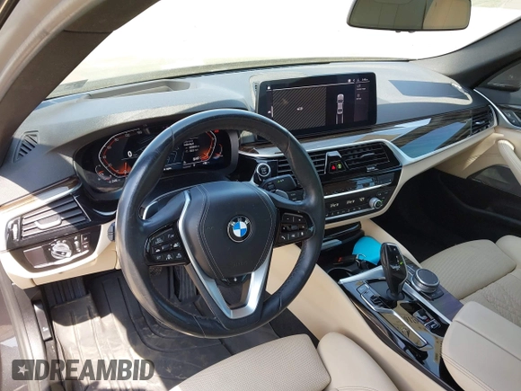 2021 BMW 5 Series 530i xDrive с VIN WBA13BJ04MCF43555, выставлен на аукционе IAAI как лот 42169253 с пробегом 43 501 миль миль и . История ставок и продаж доступна на DreamBid. Изображение 19.
