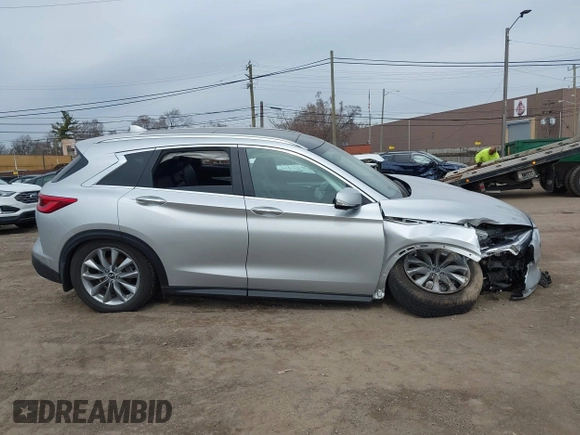 2019 Infiniti QX50 Essential with VIN 3PCAJ5M37KF143597, listed as a IAAI auction lot 41827890 with 39,975 mi miles and . Bid and sale history available at DreamBid. Image 13.