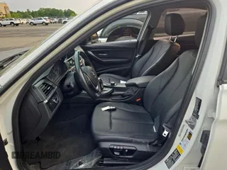 2014 BMW 3 Series 328i xDrive с VIN WBA3B5G57ENS10589, выставлен на аукционе Copart как лот 60533065 с пробегом 208 112 миль миль и Чистый • Clean title. История ставок и продаж доступна на DreamBid. Изображение 5.
