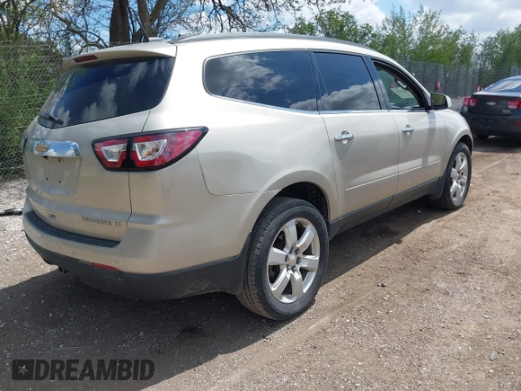 2016 Chevrolet Traverse LT z VIN 1GNKVGKD3GJ195932, wystawiony jako IAAI lot #42243260 z przebiegiem 122 449 mil mil oraz . Historia ofert i sprzedaży dostępna na DreamBid. Obrazek 4.