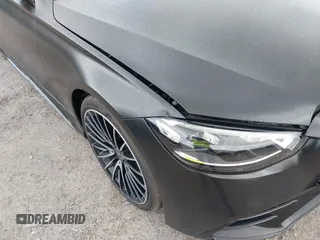 2022 Mercedes-Benz S 500 with VIN W1K6G6DB0NA148354, listed as a IAAI auction lot 41724082 with 34,116 mi miles and . Bid and sale history available at DreamBid. Image 17.