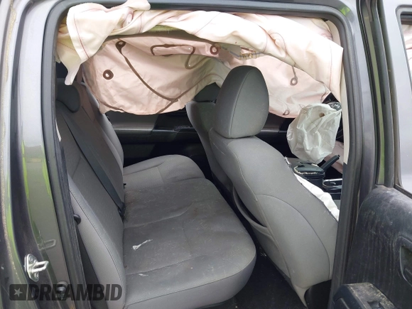 2017 Toyota Tacoma SR z VIN 5TFAX5GN7HX090832, wystawiony jako IAAI lot #41903374 z przebiegiem 234 499 mil mil oraz . Historia ofert i sprzedaży dostępna na DreamBid. Obrazek 8.
