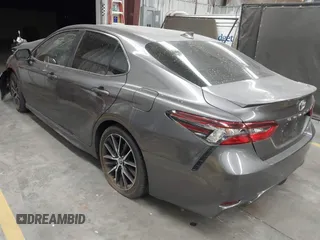 2022 Toyota Camry SE with VIN 4T1T11AK3NU717312, listed as a IAAI auction lot 41721896 with 29,923 mi miles. Bid and sale history available at carsss.com. Image 3.