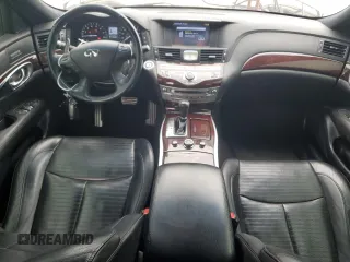 2016 Infiniti Q70 z VIN JN1BY1AP8GM221340, wystawiony jako Copart lot #48466255 z przebiegiem 103 723 mil mil oraz Szkoda całkowita • Salvage title. Historia ofert i sprzedaży dostępna na DreamBid. Obrazek 8.