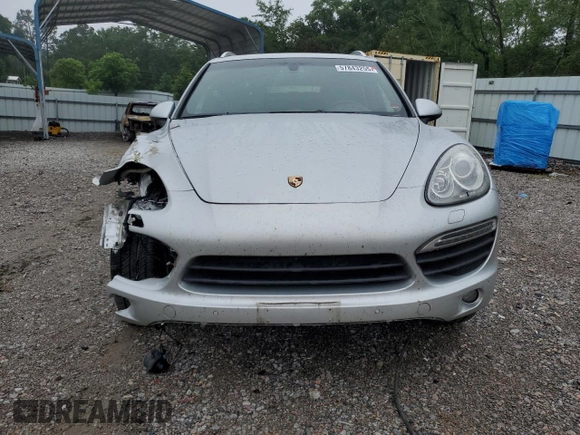 2014 Porsche Cayenne S with VIN WP1AB2A25ELA57213, listed as a Copart auction lot 57843255 with 165,501 mi miles and Salvage title. Bid and sale history available at DreamBid. Image 5.