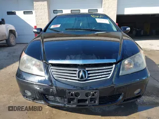 2007 Acura RL Technology с VIN JH4KB166X7C003287, выставлен на аукционе IAAI как лот 41681660 с пробегом 137 911 миль миль и . История ставок и продаж доступна на DreamBid. Изображение 6.