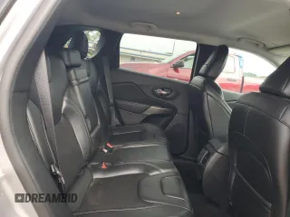 2019 Jeep Cherokee Latitude Plus with VIN 1C4PJMLB2KD260704, listed as a Copart auction lot 60077625 with 82,105 mi miles and Salvage title. Bid and sale history available at DreamBid. Image 11.