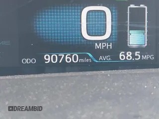 2017 Toyota Prius Plus z VIN JTDKARFP4H3067953, wystawiony jako IAAI lot #42211132 z przebiegiem 90 760 mil mil oraz . Historia ofert i sprzedaży dostępna na DreamBid. Obrazek 15.