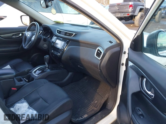 2016 Nissan Rogue SL with VIN 5N1AT2MV6GC878310, listed as a IAAI auction lot 41413672 with 114,553 mi miles and . Bid and sale history available at DreamBid. Image 5.
