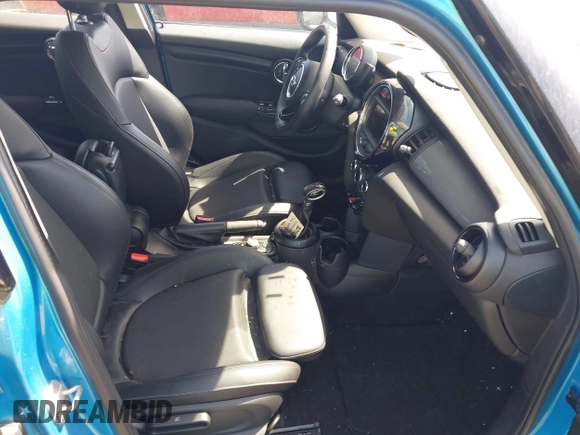 2017 MINI Hardtop 4 Door Cooper with VIN WMWXU1C32H2F78602, listed as a IAAI auction lot 42076854 with 43,270 mi miles and . Bid and sale history available at DreamBid. Image 5.